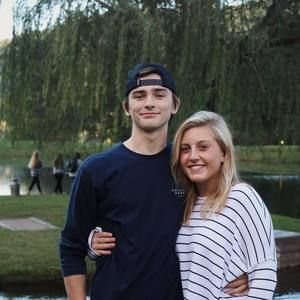 Meet your Posher, Mia